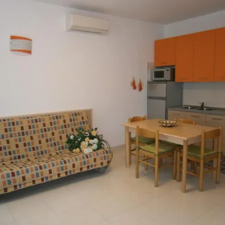 In 24632 Διαμέρισμα Μπιμπιόνε